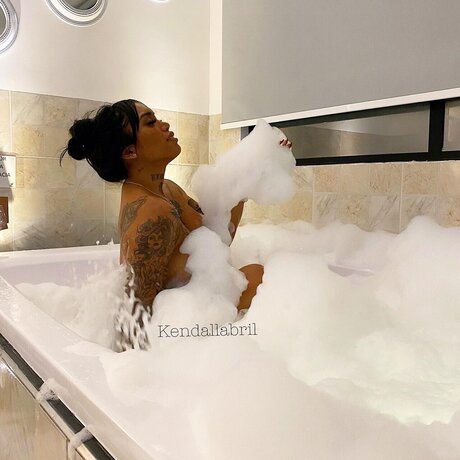 Kendallabril gratis pornstar exclusive images