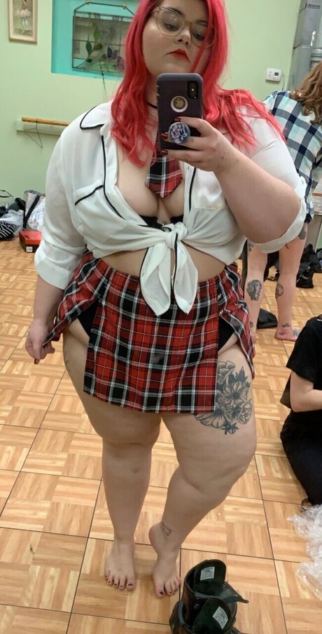 Phantom Violet nudes model pics