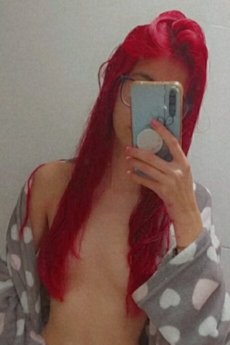 F0XY sexy actress gallery