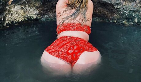 Niqu_ star xxx image