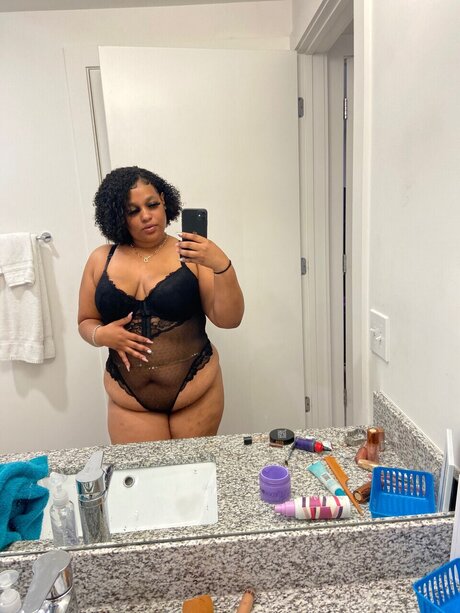 Yummy sexy star pictures