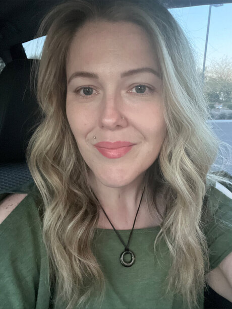 Savage Kitty porn model photos