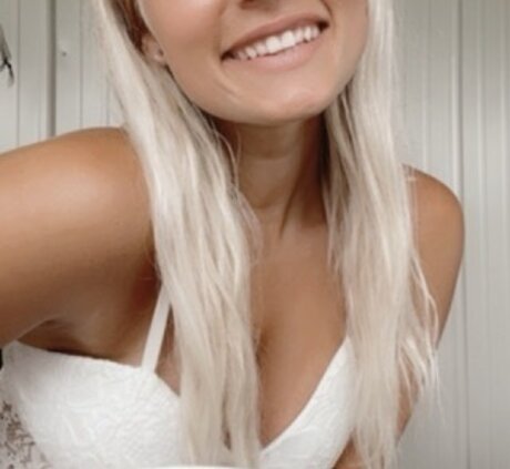 Breeeeezy model hot photos