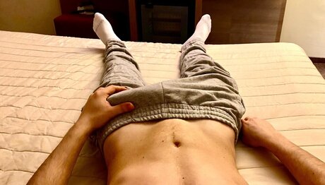 Smile23 erotic actress picture