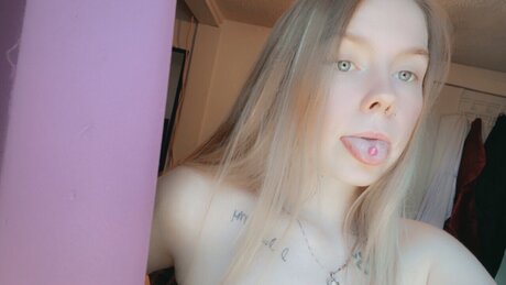 LilPuddle_ sexy actress photo