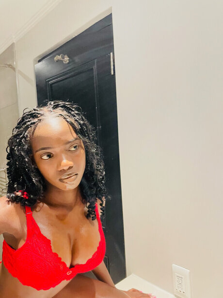 Petite Ari_ pornstar hot picture