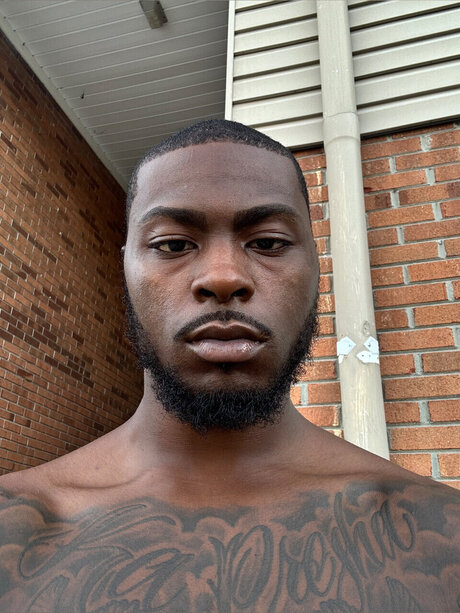 Longdck21 exclusive pornstar image