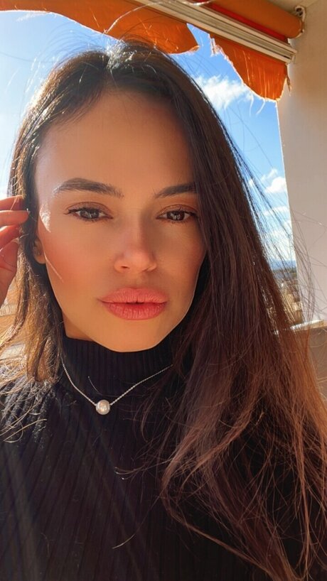 Helen21 xxx star img