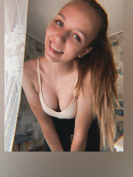 _KRISTINKA adult star images