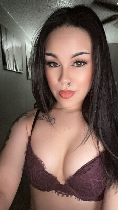 Alina Mai model naked pics