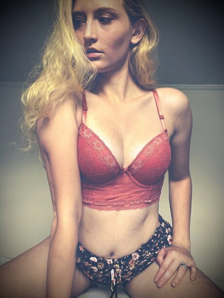 _Nikki Honey_ pornstar photos