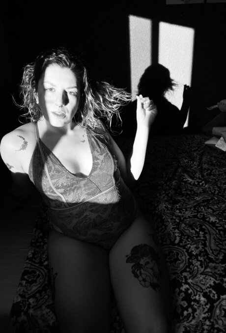 Calypso Haze erotic actress image