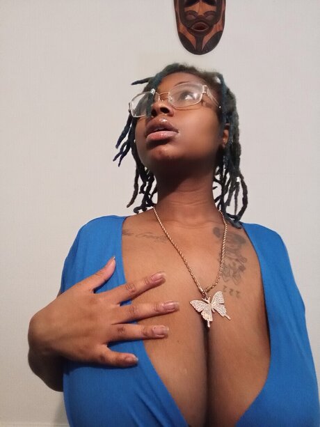 Queen Betty pornstar top gallery