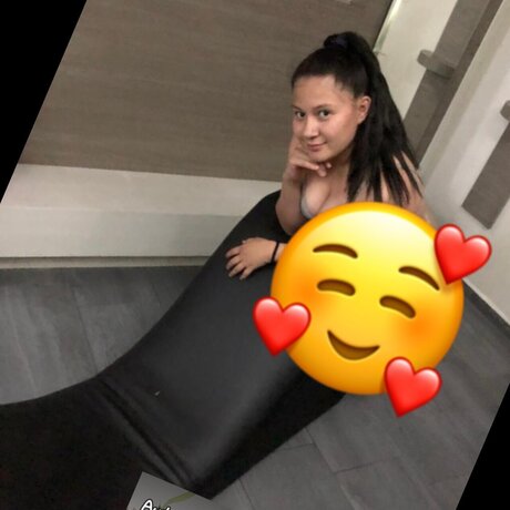 Minerva Pe a gonzalez art star picture