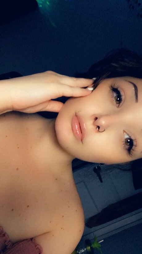 adira lyfe pornographic star images