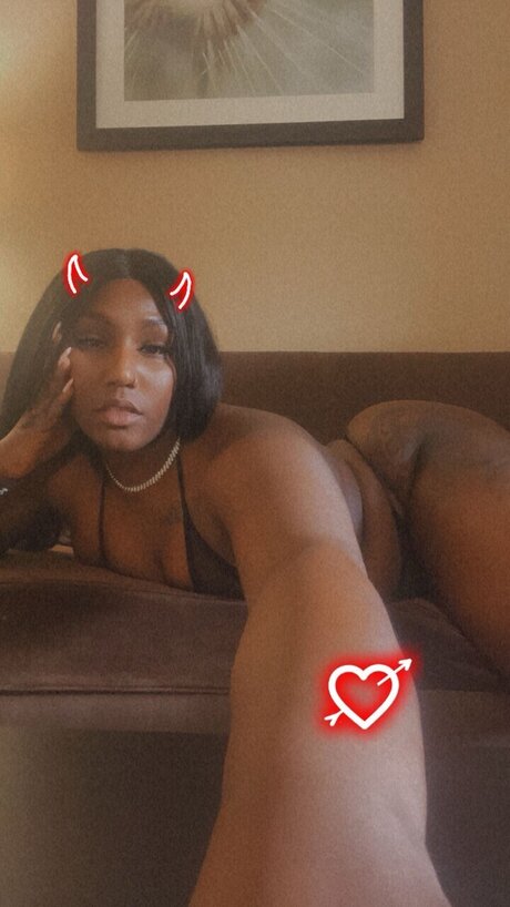 XXXDesire model hd img