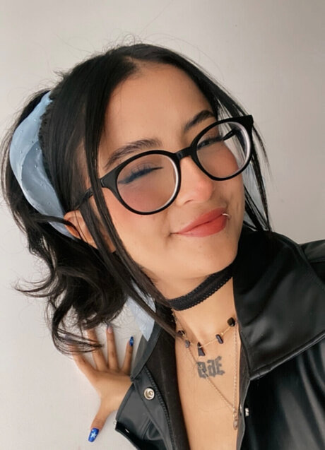 Karo Jones actress image