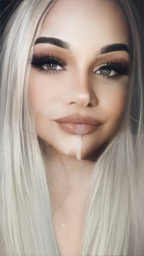 Princess Ginny model beautiful photo