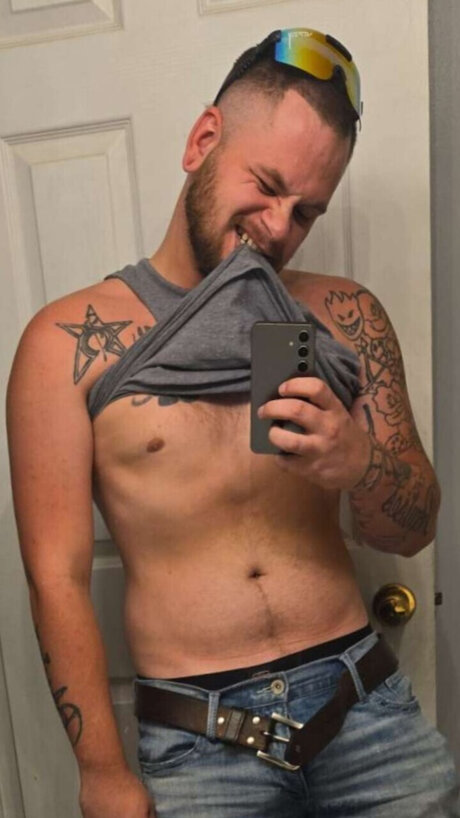 Above average model art pictures