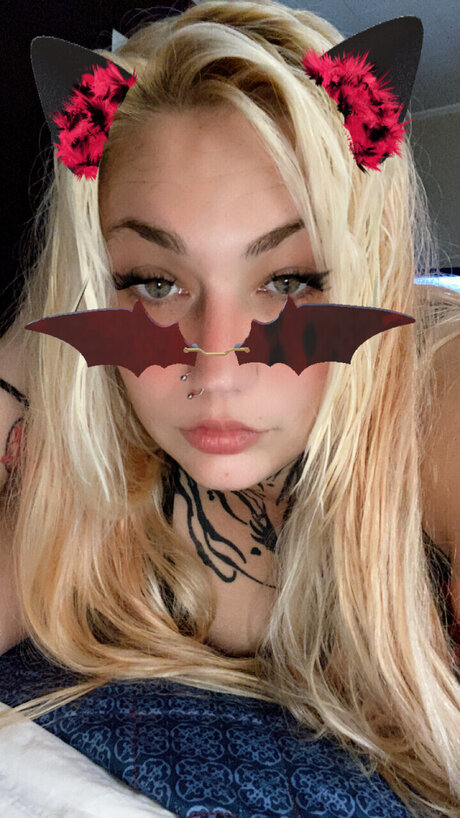 Zoe Russell pornstar beautiful images