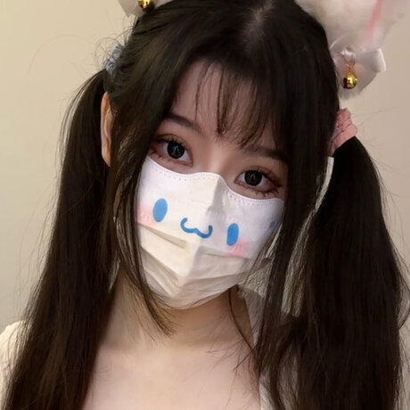 _TV model free photo