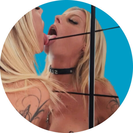 ilmondodiunaschiava naked model gallery