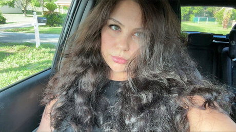 PwiFwi_ erotic actress pics