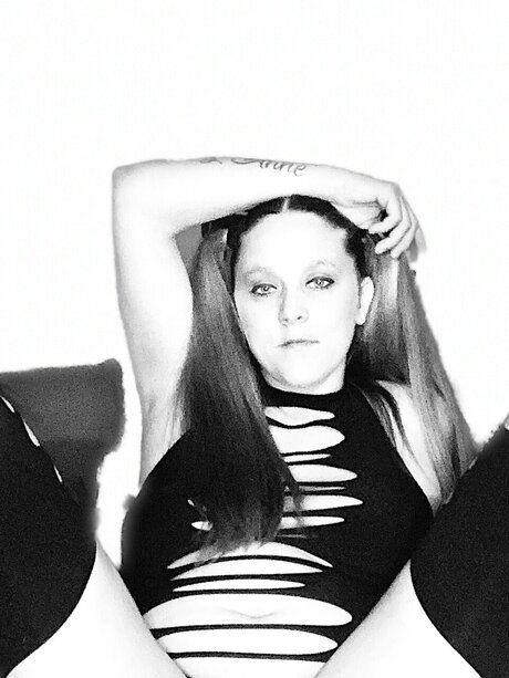 Ruby Sue model top pictures