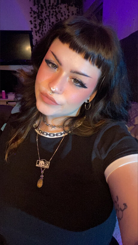 asian cheerleader onlyfans top photo