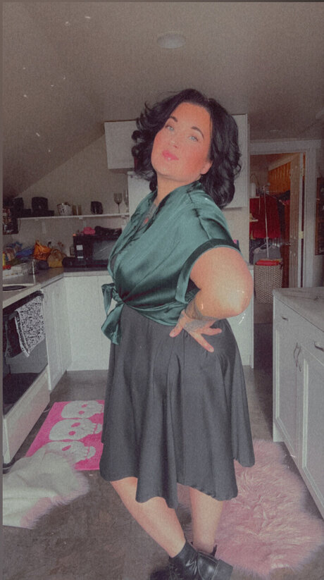 Katie Whorror exclusive model photos