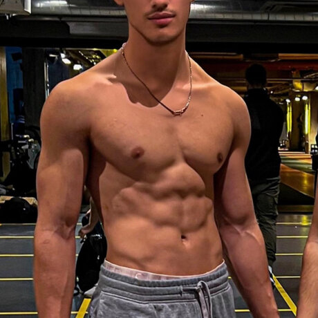 Jamoo Addict pornographic model pic