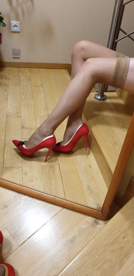 extra legs model perfect photos