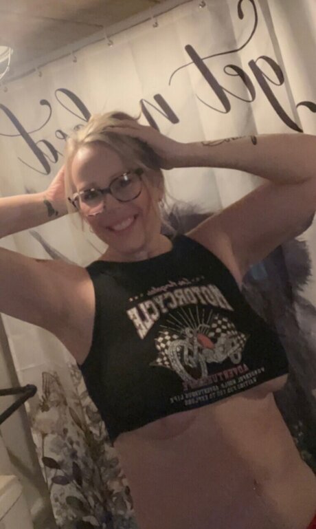 Autumn Lee art star archive