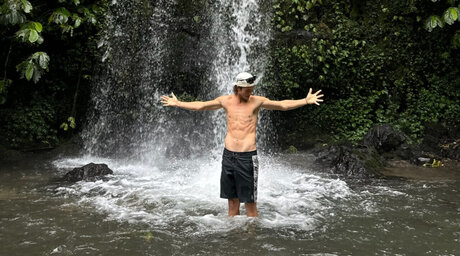 Christopher Chang pretty model picture