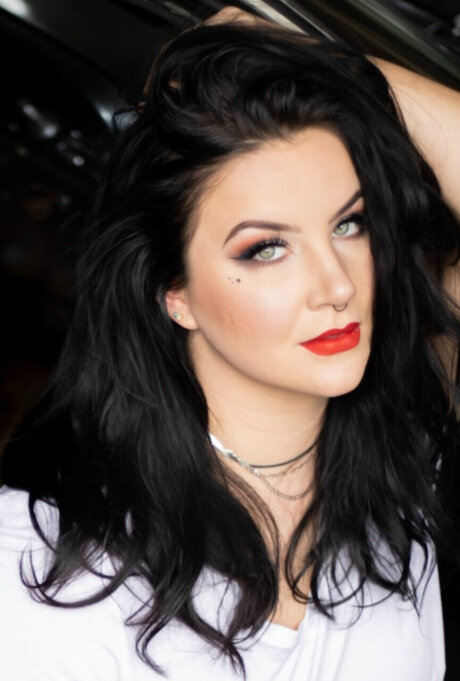 A MaddfoXXX model high quality image