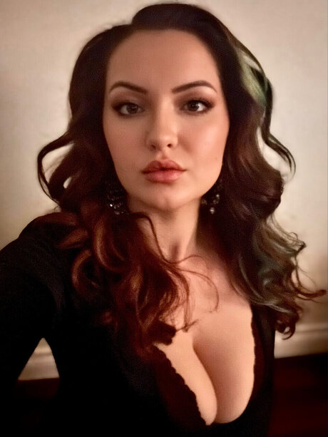 Cher adult model gallery