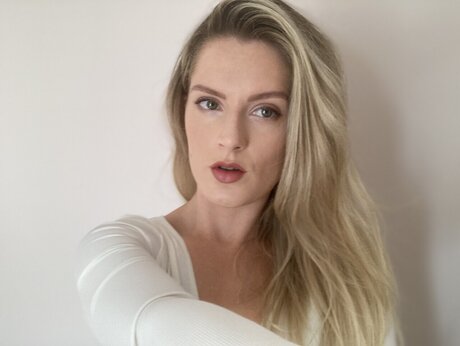 Goddess Scarlett nice model photos