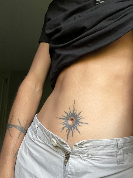 Szlend star naked galleries