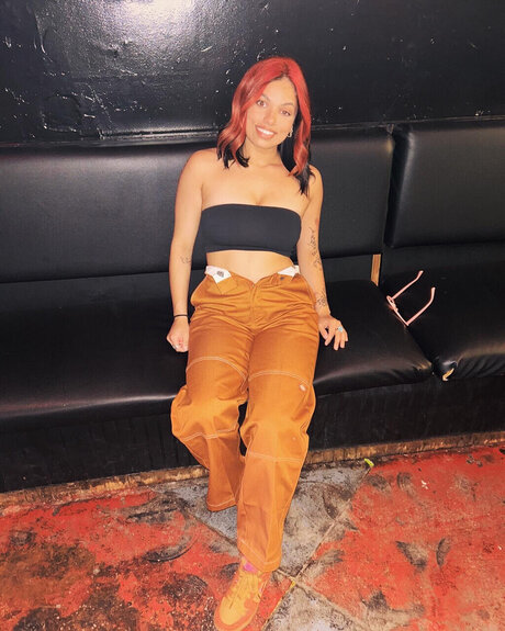 Builtdivine star sex photo