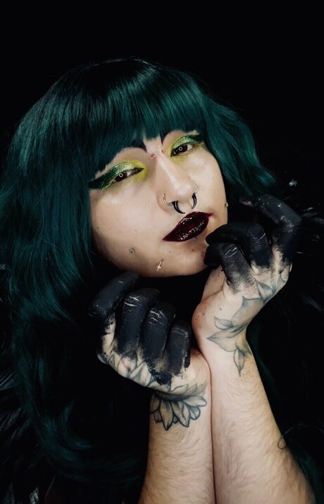 Bunni s Free Account star pornographic archive