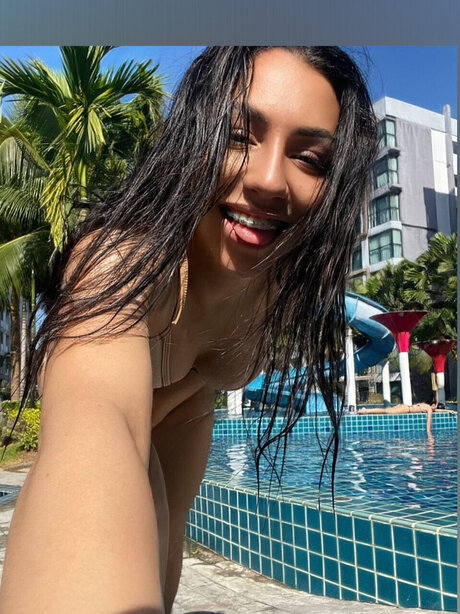 Emmilly rys hd actress photo