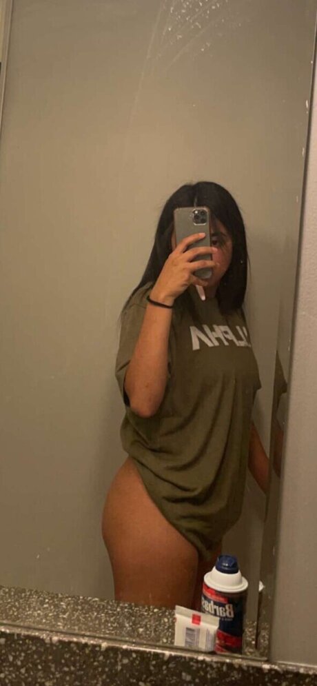 Izzy Rodman pornstar nice pic