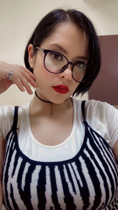 Erzs bet Art erotic star picture