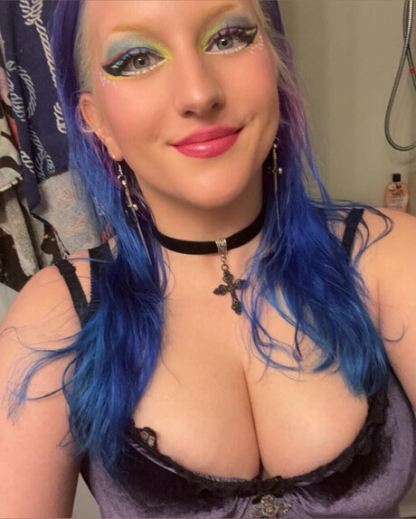 Elspeth The Planeswalker model hot pics