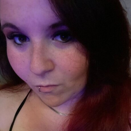 SexyChica12 star erotic galleries