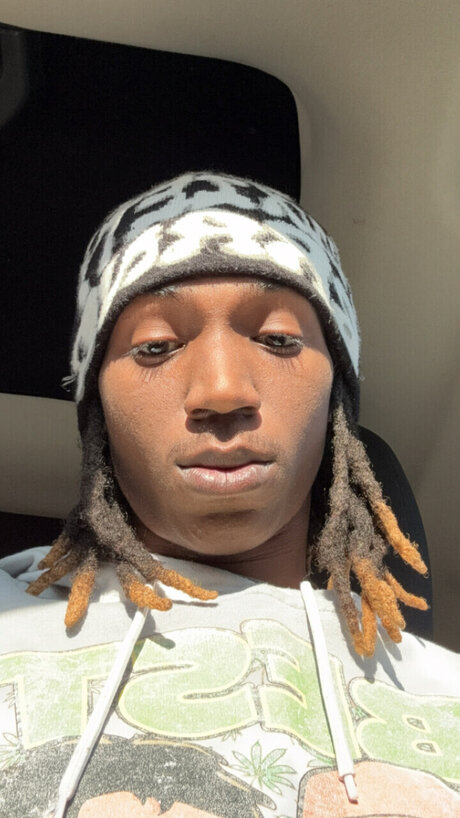 GLO WRLD star pretty pic