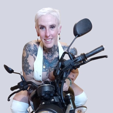 tramper girl 01 nude model picture