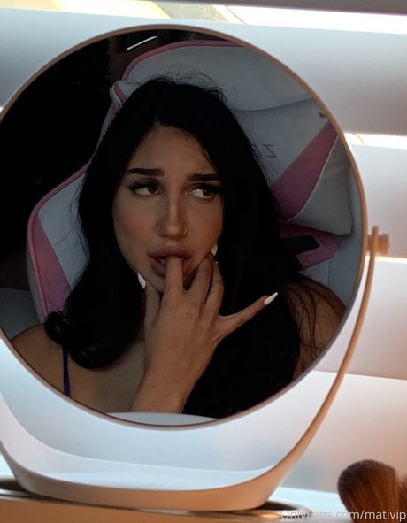 Zara Jordan hot model pics