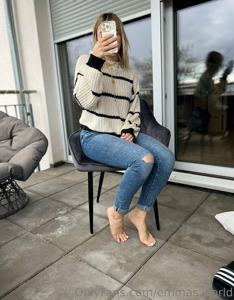 emmas world nudes actress pics