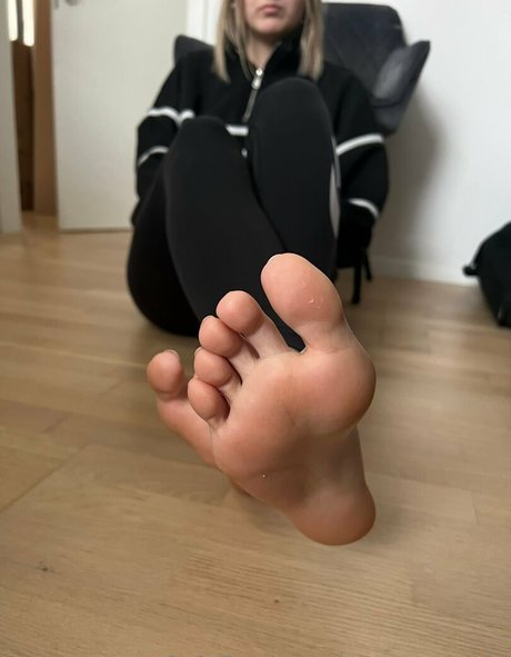 emmas world nude star pic